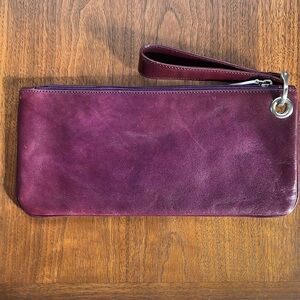 HOBO Vida Plum purple leather clutch wristlet bag EUC
